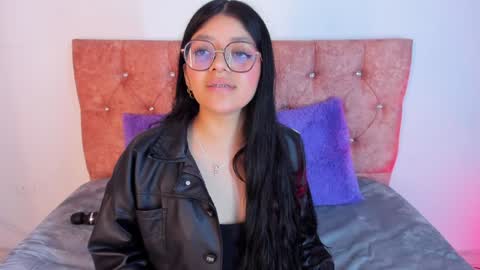 ... .          . ... online show from February 8, 2025, 1:01 pm