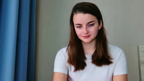 Snapshot of lana_gl chatting on May 26, 2026, 6:42 am lana_gl online show from May 26, 2026, 6:42 am