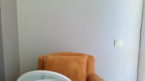 Snapshot of lana_gl chatting on June 17, 2026, 7:33 am lana_gl online show from June 17, 2026, 7:33 am