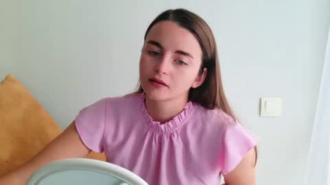 Snapshot of lana_gl chatting on June 26, 2026, 7:24 am lana_gl online show from June 26, 2026, 7:24 am