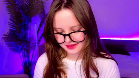 Lana online show from December 5, 2025, 2:31 am