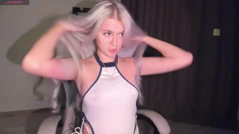 Snapshot of lana_younes chatting on November 8, 2025, 2:17 pm Lana online show from November 8, 2025, 2:17 pm