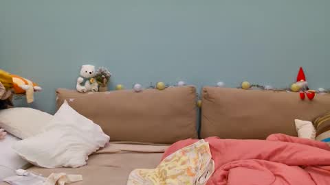 Lana online show from January 17, 2026, 12:54 pm