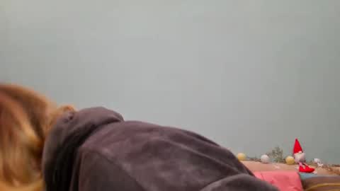 Lana online show from February 16, 2026, 3:35 am