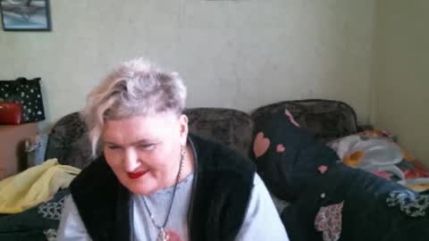 Snapshot of lanacat555 chatting on November 8, 2025, 11:32 am lanacat555 online show from November 8, 2025, 11:32 am