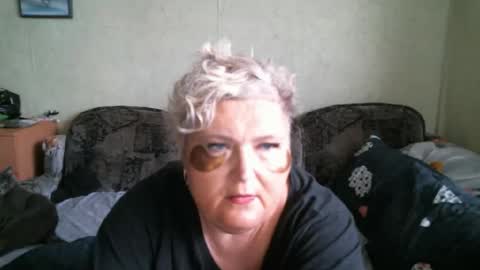 Snapshot of lanacat555 chatting on December 2, 2025, 8:19 am lanacat555 online show from December 2, 2025, 8:19 am