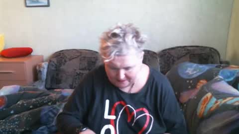 lanacat555 online show from February 22, 2026, 1:53 pm