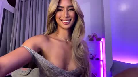 Lana online show from March 6, 2025, 5:46 am