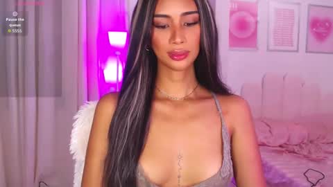 Lana online show from September 22, 2025, 1:51 am