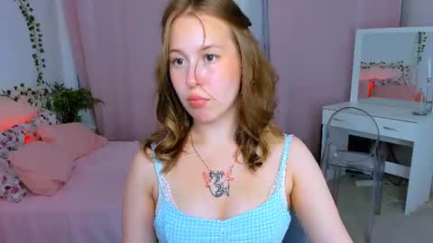 Lana online show from June 29, 2026, 3:23 pm