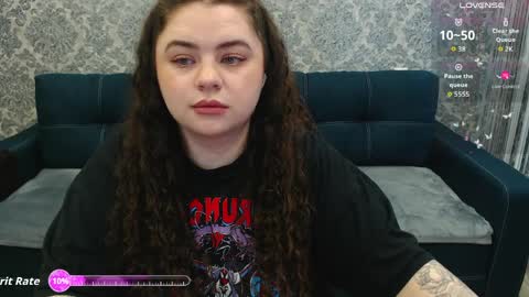 LanaRoub online show from April 7, 2026, 2:45 am