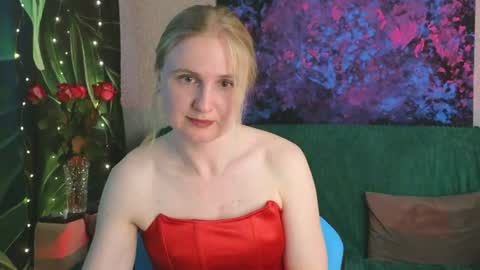 Snapshot of lanavismith chatting on July 8, 2026, 6:07 am LanaviSmith online show from July 8, 2026, 6:07 am