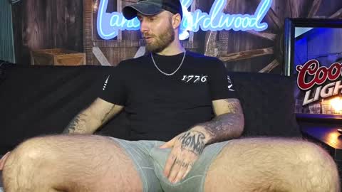 Snapshot of lancehardwood222 chatting on February 6, 2025, 1:27 am LANCE online show from February 6, 2025, 1:27 am