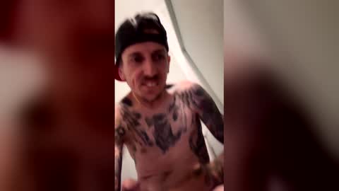 landscaper11 online show from April 25, 2026, 10:51 am