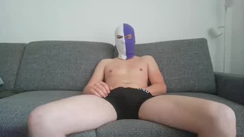 Snapshot of langefrak chatting on January 6, 2026, 11:36 am langefrak online show from January 6, 2026, 11:36 am