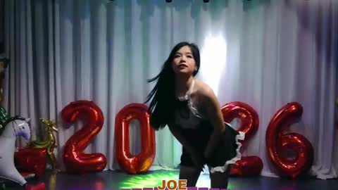 lankwaifong_cindy online show from February 5, 2026, 5:45 am