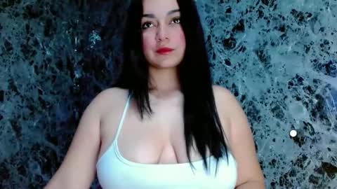 Snapshot of lanna_belle28 chatting on December 3, 2025, 2:04 pm Lanna online show from December 3, 2025, 2:04 pm