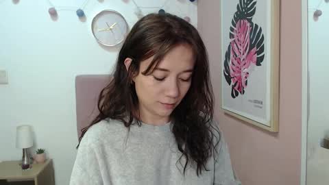 Lanna online show from December 19, 2025, 12:56 pm