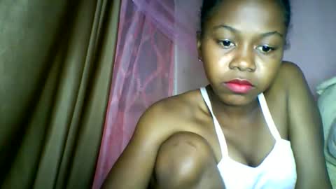 lara_belle online show from April 28, 2026, 10:26 pm