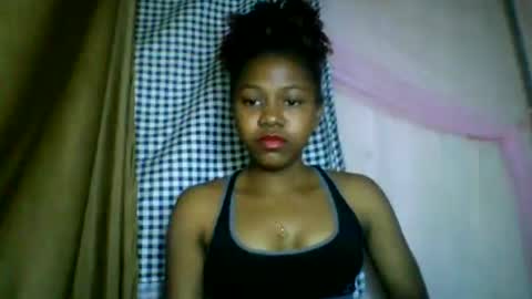 Snapshot of lara_belle chatting on July 2, 2026, 3:29 pm lara_belle online show from July 2, 2026, 3:29 pm