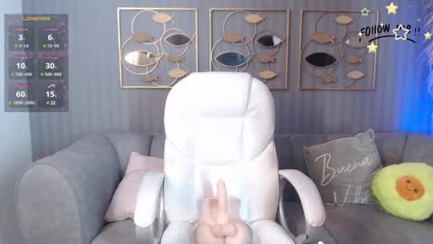 Snapshot of lara_jeean chatting on January 27, 2025, 10:16 pm Lara online show from January 27, 2025, 10:16 pm