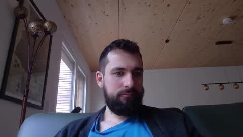 laraaan online show from March 1, 2026, 8:05 am