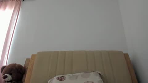 lara online show from November 25, 2025, 5:57 pm