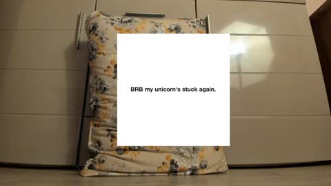 Snapshot of laracara chatting on December 18, 2024, 8:20 am Lara online show from December 18, 2024, 8:20 am