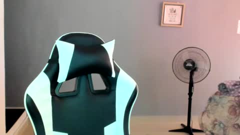 Lara online show from July 8, 2026, 10:14 pm