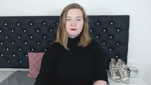 LaraFlirt online show from February 12, 2025, 11:30 pm