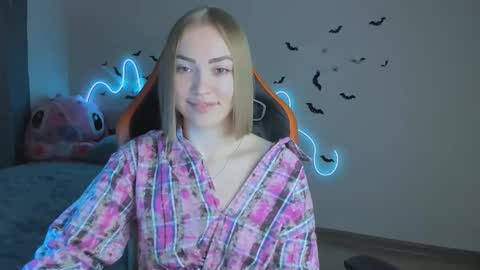 LaraKrein lk online show from November 2, 2025, 12:07 pm