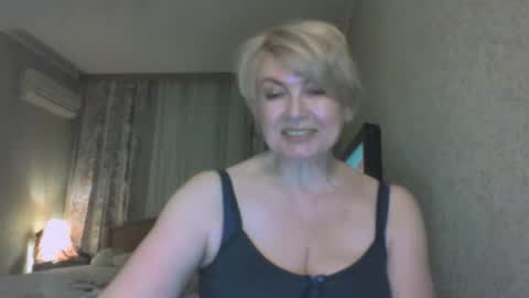 Snapshot of laramrs chatting on April 18, 2026, 7:07 pm laramrs online show from April 18, 2026, 7:07 pm