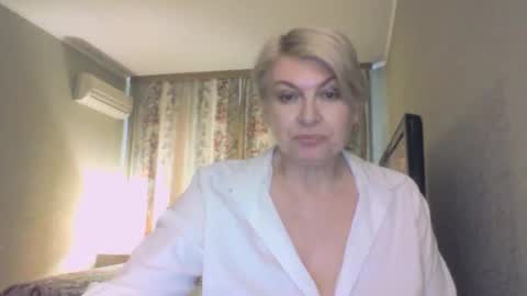 Snapshot of laramrs chatting on April 25, 2026, 1:41 pm laramrs online show from April 25, 2026, 1:41 pm