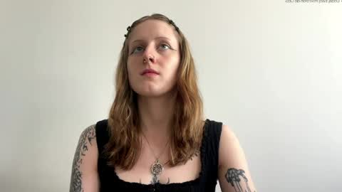 Lara online show from June 4, 2026, 11:38 am