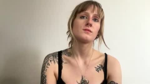 Lara online show from July 2, 2026, 4:02 pm