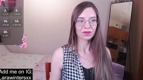 Snapshot of larawinters chatting on February 14, 2025, 2:54 pm larawinters online show from February 14, 2025, 2:54 pm