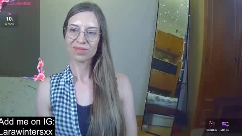 Snapshot of larawinters chatting on February 16, 2025, 1:36 am larawinters online show from February 16, 2025, 1:36 am