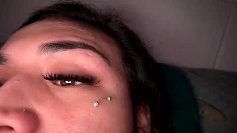 lareinapussy online show from March 22, 2026, 4:38 am