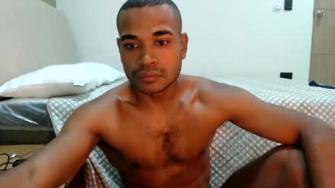 Snapshot of larenz_tate chatting on May 26, 2026, 9:05 am larenz_tate online show from May 26, 2026, 9:05 am