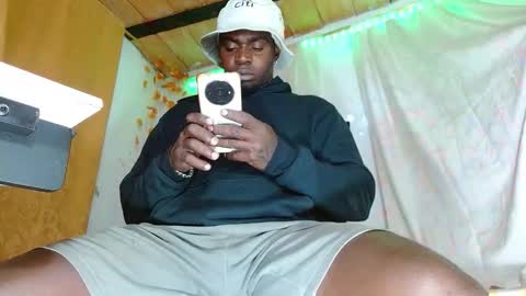 Snapshot of largo_eddy chatting on November 15, 2025, 6:55 am Largo eddy online show from November 15, 2025, 6:55 am