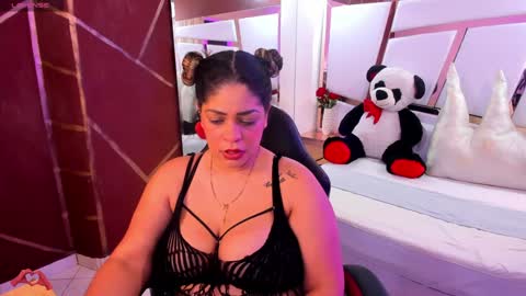 laris_park online show from January 26, 2025, 5:13 am