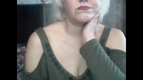 larisaq4ugo24 online show from October 31, 2025, 8:37 am