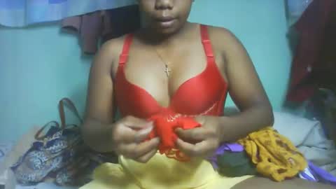 larissa645771 online show from December 1, 2025, 8:03 pm