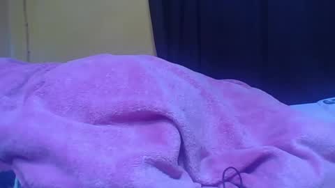 Snapshot of larissa645771 chatting on April 19, 2026, 6:10 pm larissa645771 online show from April 19, 2026, 6:10 pm