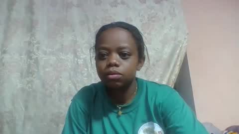 Snapshot of larissa645771 chatting on May 3, 2026, 7:36 am larissa645771 online show from May 3, 2026, 7:36 am