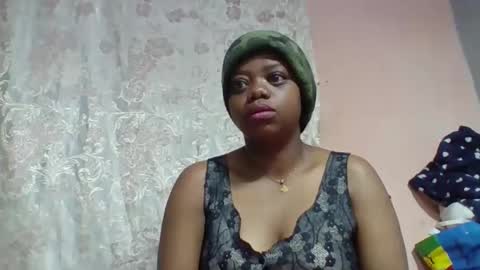 Snapshot of larissa645771 chatting on May 6, 2026, 3:02 am larissa645771 online show from May 6, 2026, 3:02 am