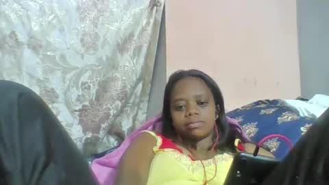 Snapshot of larissa645771 chatting on May 11, 2026, 2:45 pm larissa645771 online show from May 11, 2026, 2:45 pm