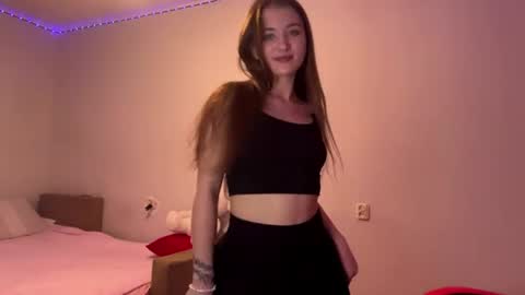 Snapshot of larrainemelandez chatting on June 11, 2026, 1:20 pm Jocelyn online show from June 11, 2026, 1:20 pm