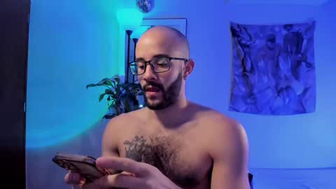 Snapshot of larry_stewart chatting on December 14, 2025, 12:32 pm larry_stewart online show from December 14, 2025, 12:32 pm