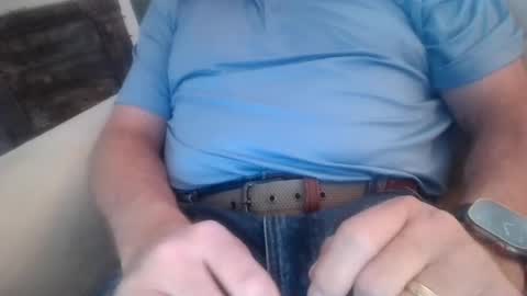 Snapshot of larryj007 chatting on June 15, 2026, 4:09 pm larryj007 online show from June 15, 2026, 4:09 pm